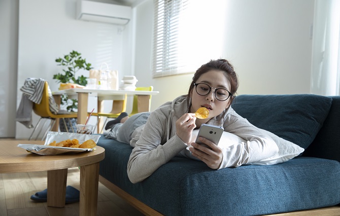 女性ニートの末路とは 女性でニートを続けるリスクと抜け出す方法を解説 リクらく 代までの就職 転職を成功に導く支援サービス